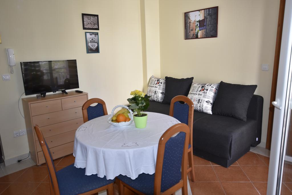 Apartman Sena 보디체 외부 사진